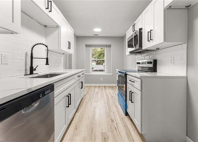 Property at 1516 Garland Way, Virginia Beach, VA 23453, 2 beds, 1.5 baths