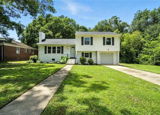 Property at 205 Pond Dr, Suffolk, VA 23434, 4 beds, 1.5 baths