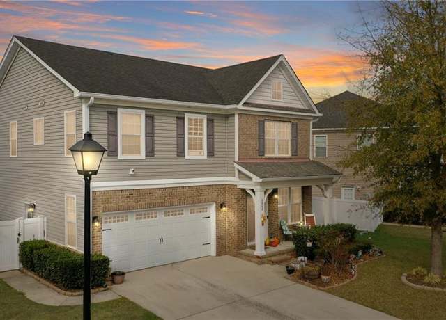 Property at 2668 River Watch Dr, Suffolk, VA 23434, 4 beds, 2.5 baths