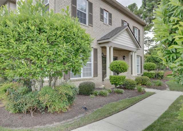 Property at 2365 Wessington Dr, Virginia Beach, VA 23454, 2 beds, 2.5 baths