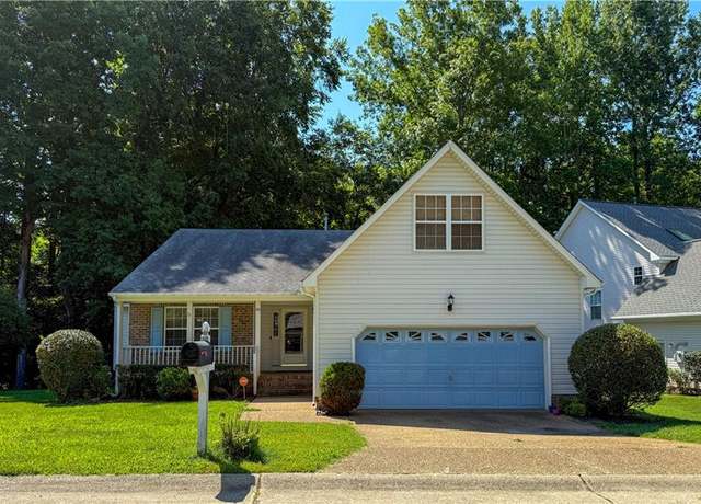 Property at 110 View Pointe Dr, Newport News, VA 23605, 4 beds, 2.5 baths