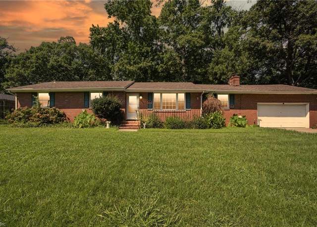 Property at 2009 Meredith Rd, Virginia Beach, VA 23455, 3 beds, 2 baths