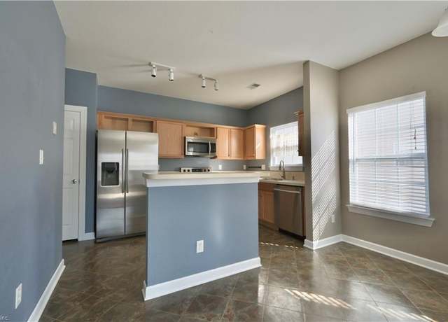 Property at 1609 Parks Ave, Virginia Beach, VA 23451, 3 beds, 2.5 baths