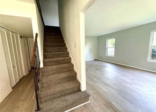Property at 5813 W Hastings Arch, Virginia Beach, VA 23462, 3 beds, 2.5 baths