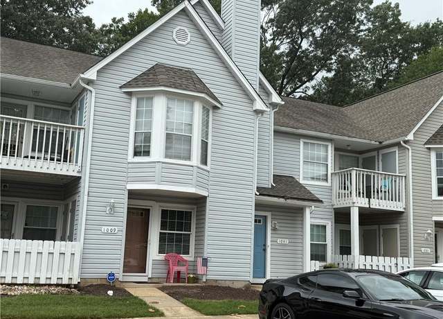 Property at 1041 Pebblewood Dr, Virginia Beach, VA 23464, 2 beds, 2 baths