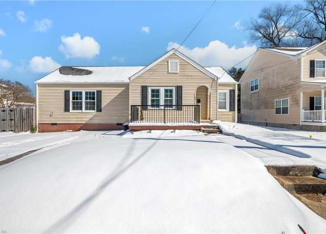 Property at 24 W Cummings Ave, Hampton, VA 23663, 3 beds, 2 baths