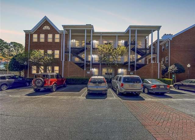 Property at 203 Westover Ave #302, Norfolk, VA 23507, 2 beds, 1 bath