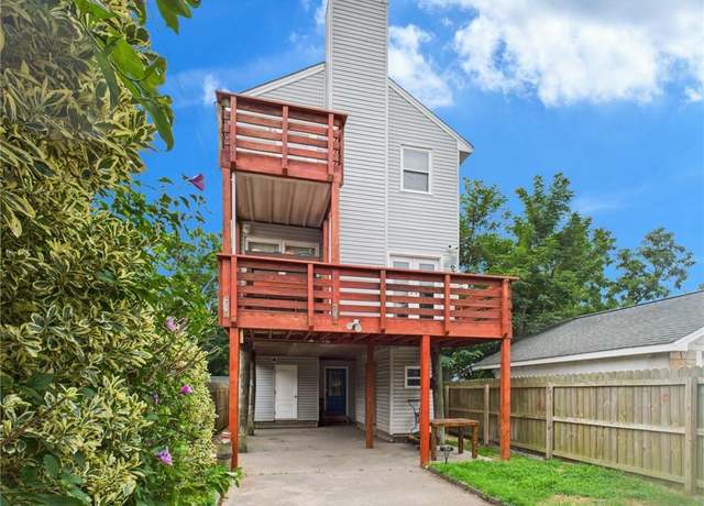 Property at 9628 11th View St, Norfolk, VA 23503, 2 beds, 3.5 baths