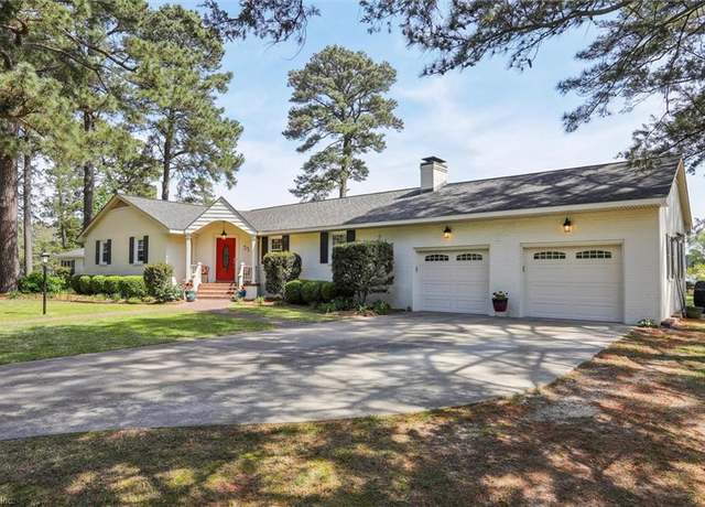 Property at 55 Sandy Point Rd W, Poquoson, VA 23662, 3 beds, 2.5 baths