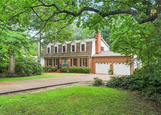 Property at 1744 York Shores Dr, Gloucester Point, VA 23062, 4 beds, 2.5 baths