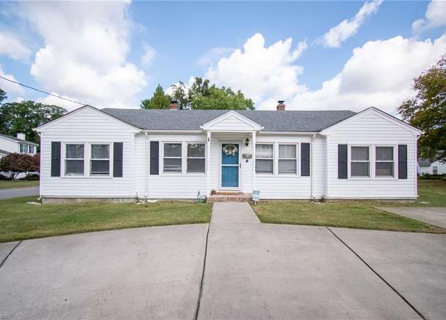 Property at 112 Robinson Dr, Newport News, VA 23601, 3 beds, 2.5 baths