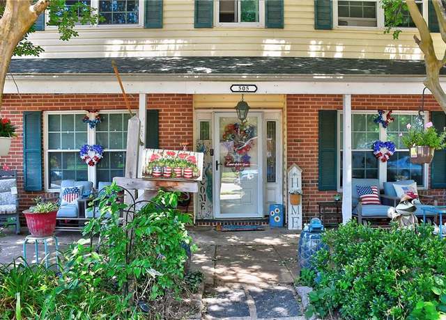Property at 505 Stockton St, Hampton, VA 23669, 4 beds, 2.5 baths