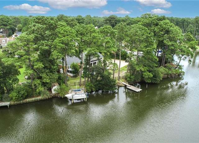 Property at 2301 Spindrift Rd, Virginia Beach, VA 23451, 4 beds, 4 baths