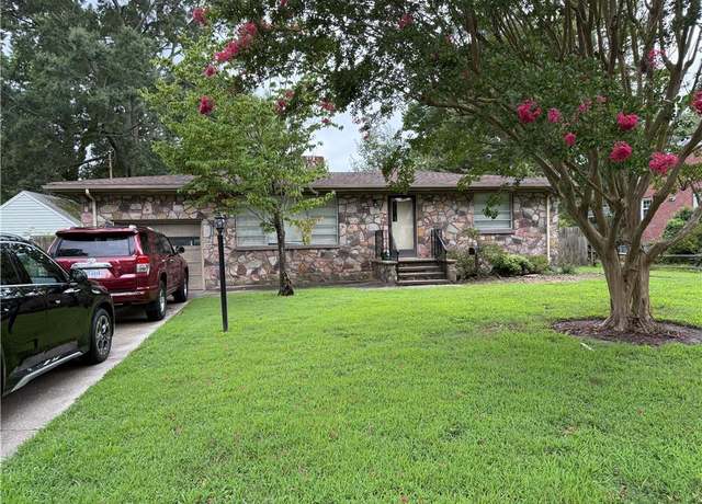 Property at 25 Rutledge Rd, Newport News, VA 23601, 3 beds, 1 bath