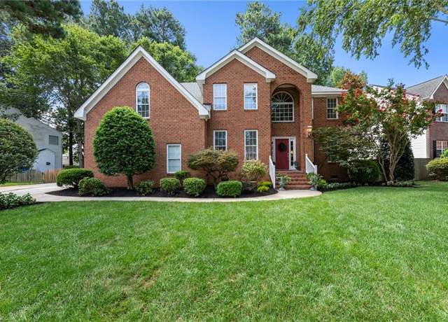 Property at 825 Catrina Ln, Chesapeake, VA 23322, 4 beds, 2.5 baths