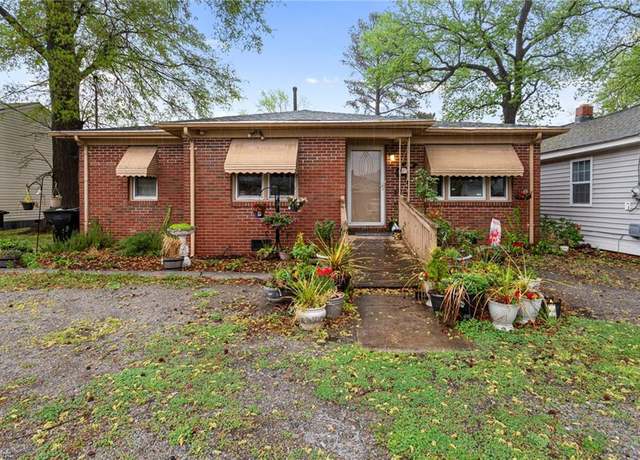 Property at 2507 Staunton Ave, Portsmouth, VA 23704, 2 beds, 1 bath