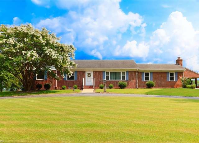 Property at 4006 Whaleyville Blvd, Suffolk, VA 23434, 3 beds, 1.5 baths