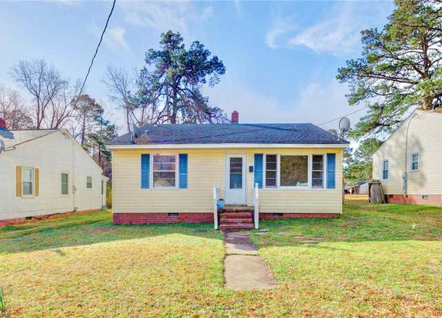 Property at 303 Magnolia St, Franklin, VA 23851, 3 beds, 1 bath