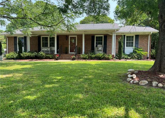 Property at 432 Crescent Dr, Franklin, VA 23851, 4 beds, 2.5 baths