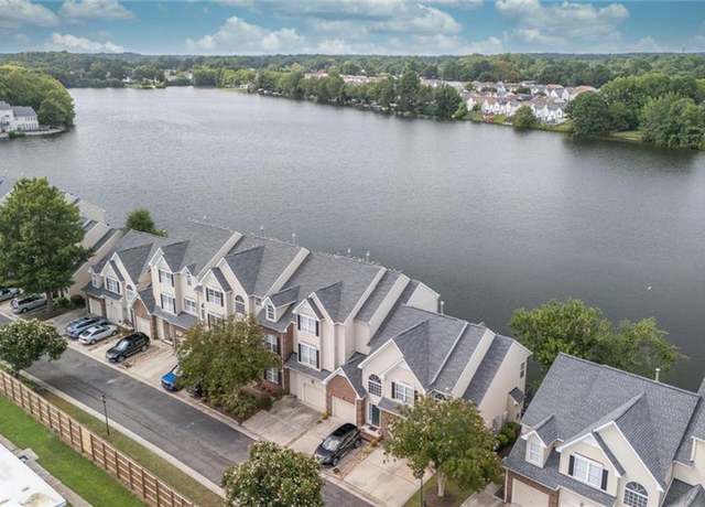 Property at 5376 Summer Cres, Virginia Beach, VA 23462, 2 beds, 2 baths