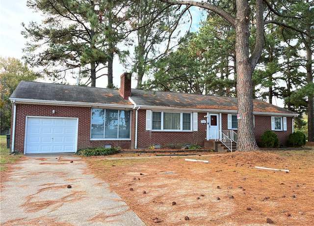Property at 1600 Todds Ln, Hampton, VA 23666, 3 beds, 1.5 baths