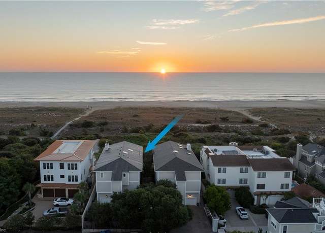 Property at 8408 Ocean Front Ave Unit A, Virginia Beach, VA 23451, 4 beds, 4.5 baths