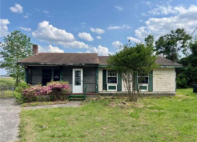 Property at 124 Holland Cir, Franklin, VA 23851, 3 beds, 1 bath