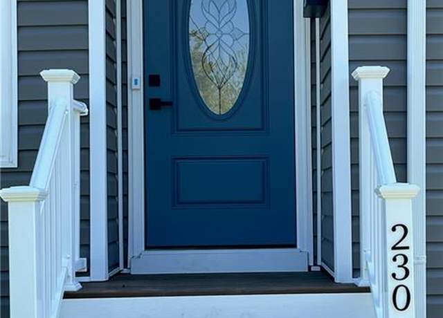 Property at 230 Maple Ave, Newport News, VA 23607, 3 beds, 2 baths