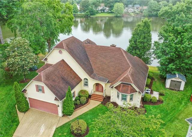 Property at 4718 Jolliff Woods Dr, Chesapeake, VA 23321, 4 beds, 2.5 baths