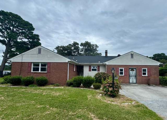 Property at 3827 Wedgefield Ave, Norfolk, VA 23502, 3 beds, 2.5 baths