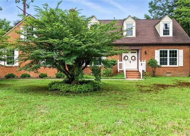 Property at 112 Farmington Blvd, Hampton, VA 23666, 4 beds, 3.5 baths