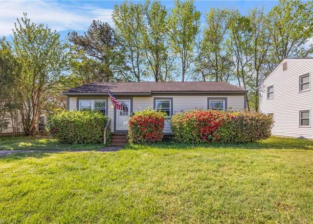 Property at 809 Thames Dr, Hampton, VA 23666, 3 beds, 2 baths