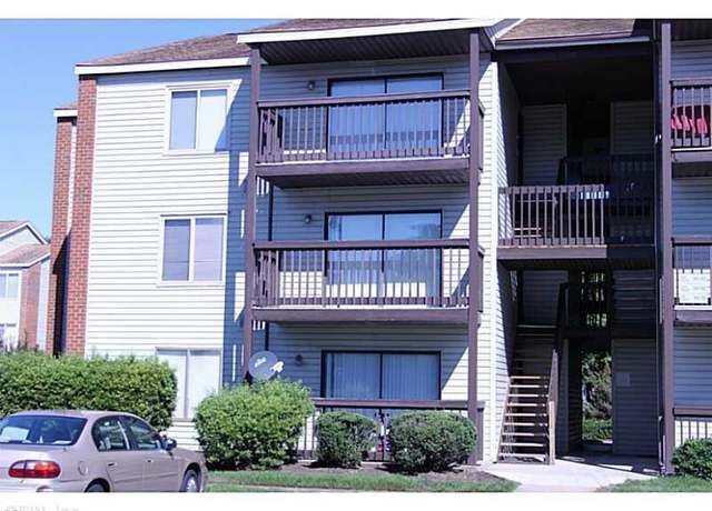 Property at 96 Wells Ct #2, Hampton, VA 23666, 2 beds, 1 bath