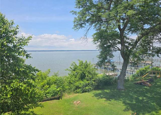 Property at 4498 Hermitage Ln, Gloucester, VA 23061, 3 beds, 2.5 baths