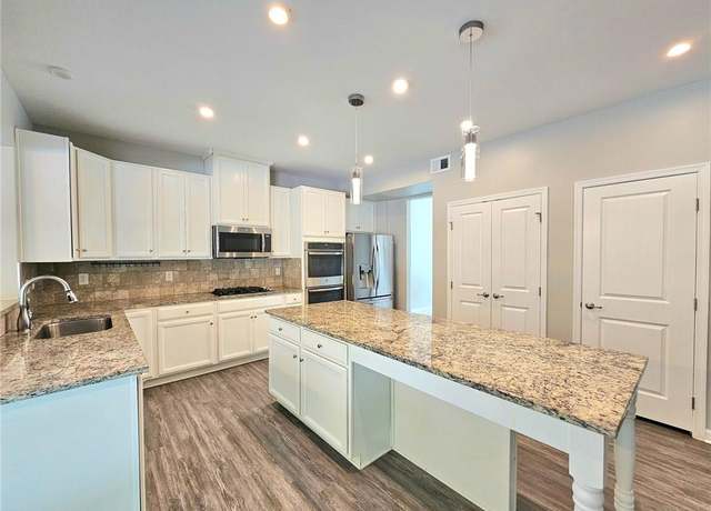 Property at 2138 Tall Pine Dr, Chesapeake, VA 23323, 4 beds, 2.5 baths