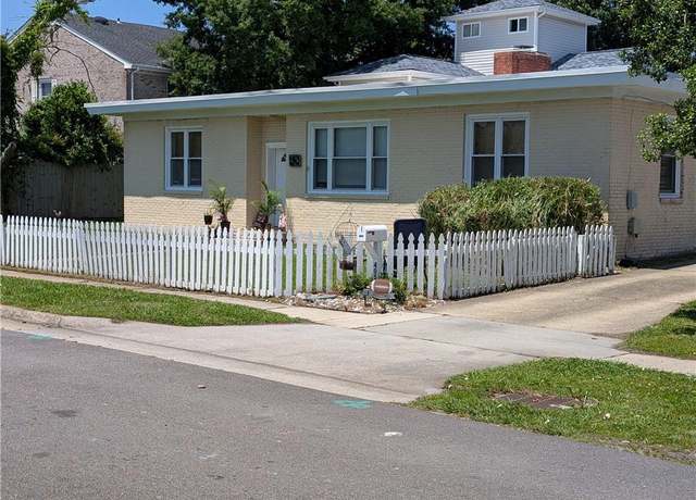 Property at 405 25th St, Virginia Beach, VA 23451, 3 beds, 2 baths