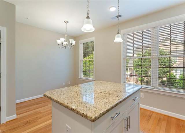 Property at 101 Carrington Ln, Yorktown, VA 23692, 2 beds, 2.5 baths