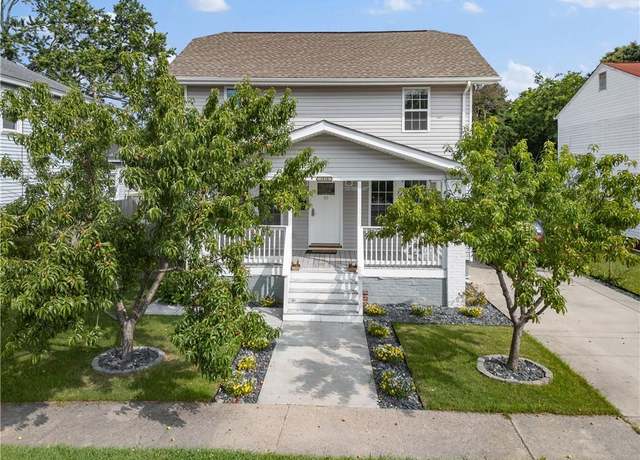Property at 1815 Victoria Blvd, Hampton, VA 23661, 3 beds, 1.5 baths