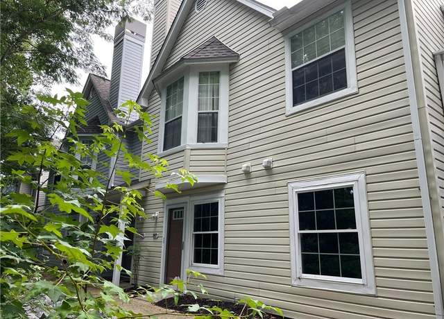 Property at 897 Whistling Swan Dr, Virginia Beach, VA 23464, 2 beds, 1.5 baths