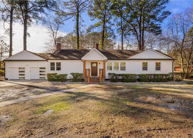 Property at 5001 Pinecroft Ln, Portsmouth, VA 23703, 4 beds, 3 baths