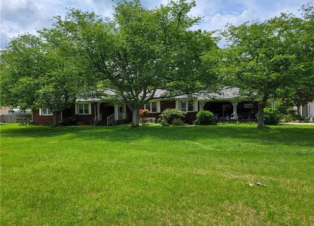 Property at 572 Hillwell Rd, Chesapeake, VA 23322, 5 beds, 2.5 baths