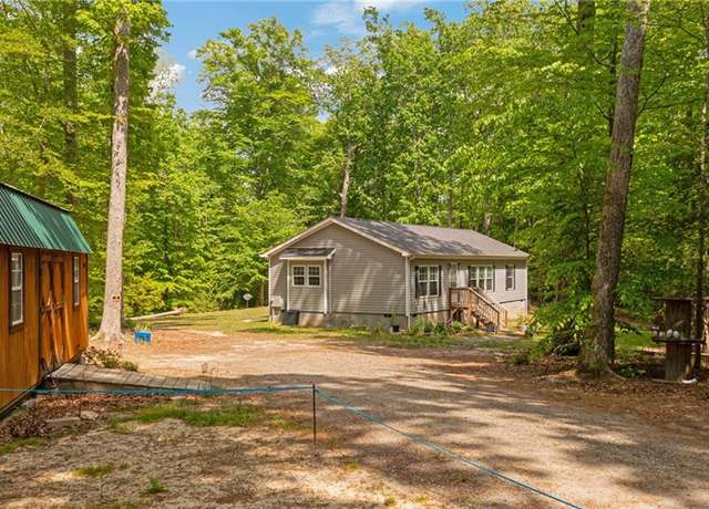 Property at 4215 Regency Dr, Saluda, VA 23149, 3 beds, 2 baths