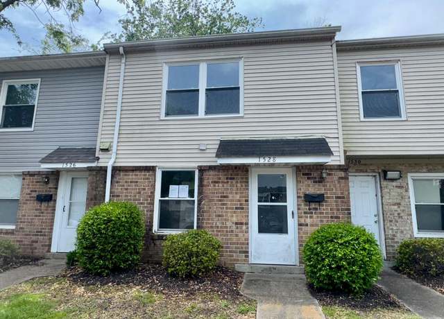 Property at 1528 Darren Cir, Portsmouth, VA 23701, 4 beds, 1.5 baths