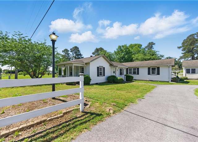 Property at 2933 Carolina Rd, Suffolk, VA 23434, 3 beds, 2 baths