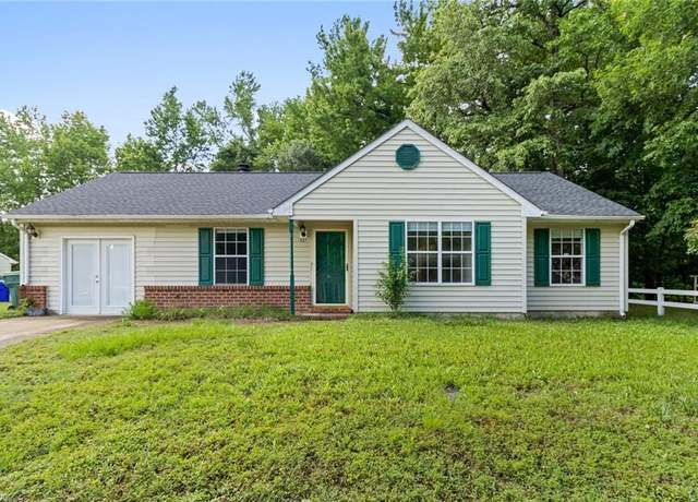 Property at 227 Locust St, Suffolk, VA 23434, 3 beds, 2 baths