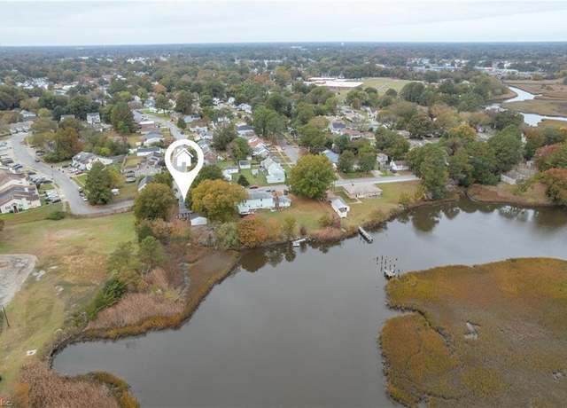 Property at 9 Reid St, Portsmouth, VA 23702, 3 beds, 2 baths