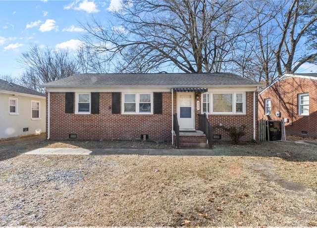 Property at 420 Thomas St, Franklin, VA 23851, 3 beds, 1 bath
