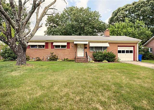 Property at 727 Mayland Dr, Newport News, VA 23601, 3 beds, 1.5 baths