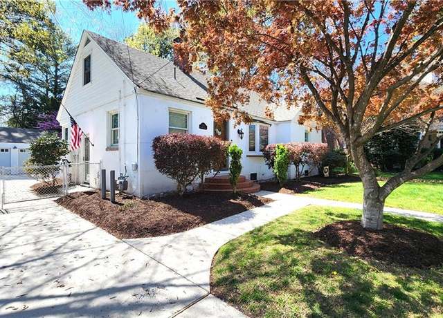 Property at 1051 S Lexan Cres, Norfolk, VA 23508, 4 beds, 2 baths
