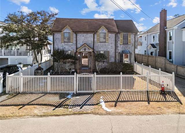 Property at 112 62nd St, Virginia Beach, VA 23451, 3 beds, 2.5 baths